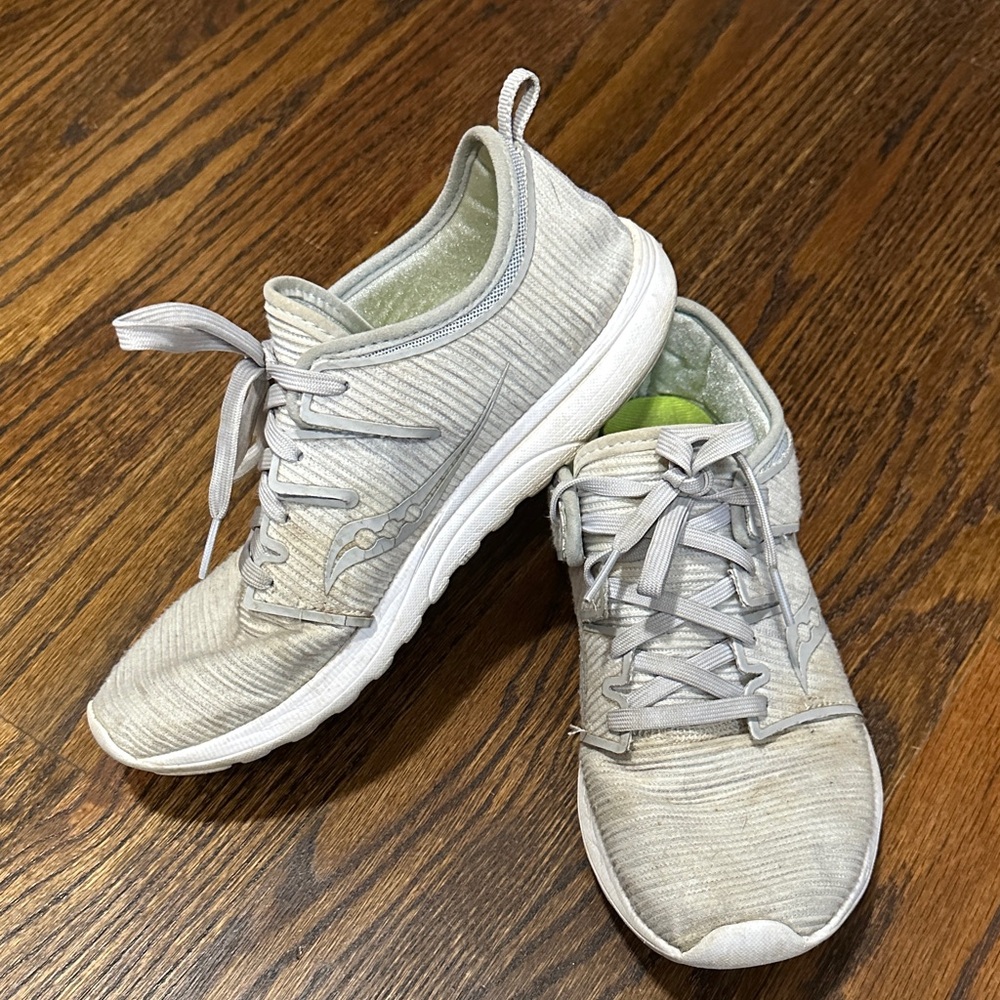 Saucony Women's Athletic Shoes - Light Gray